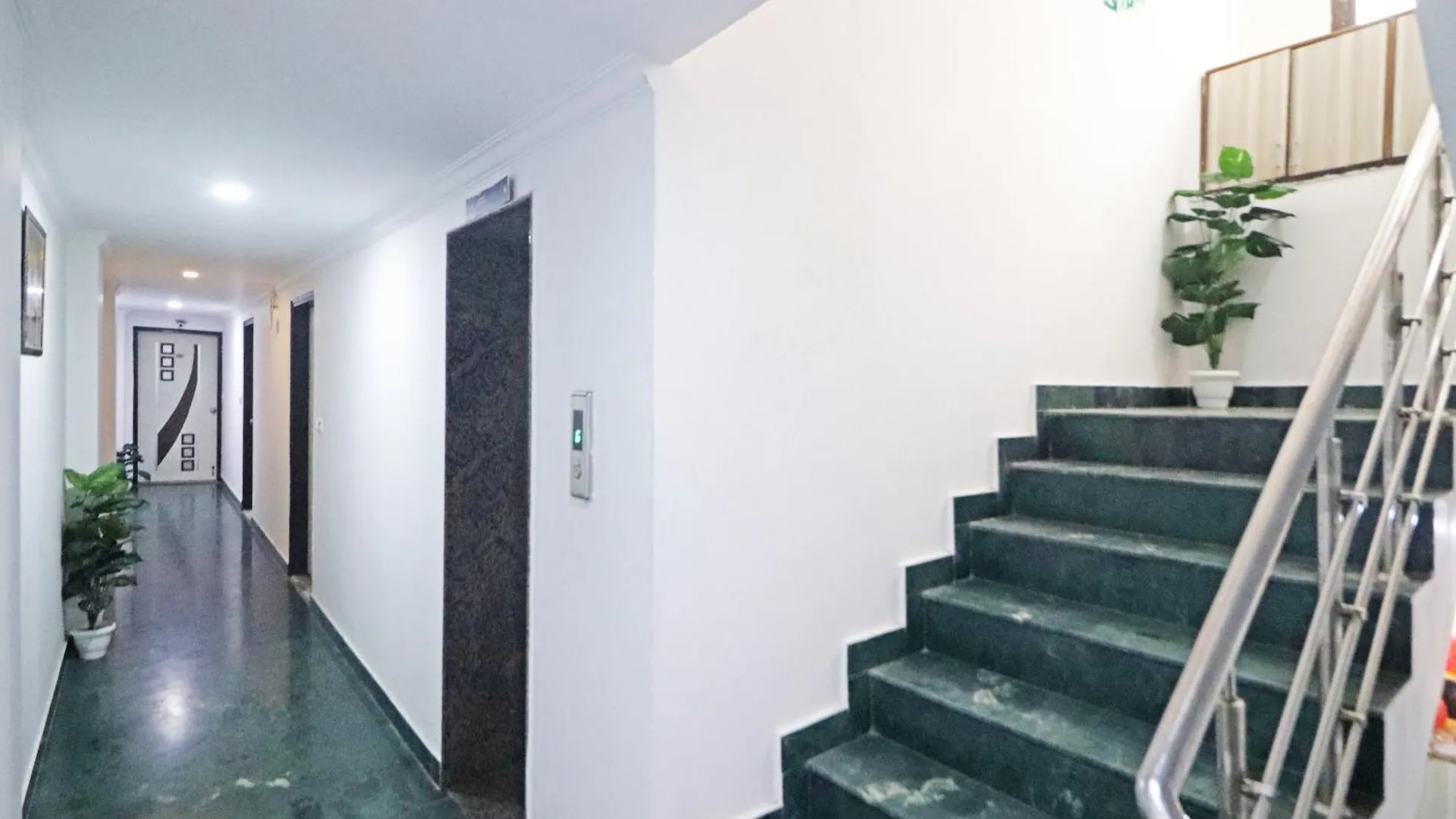 Clink Airport Stay -New Delhi Indien