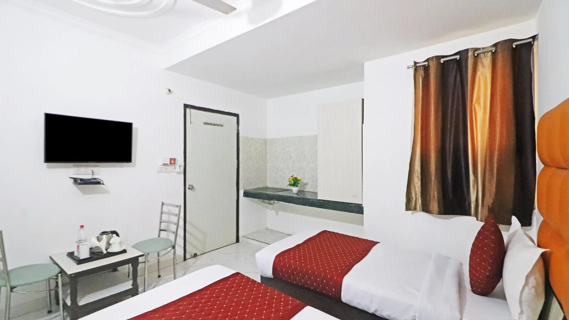 Clink Airport Stay -New Delhi 3*,  Indien