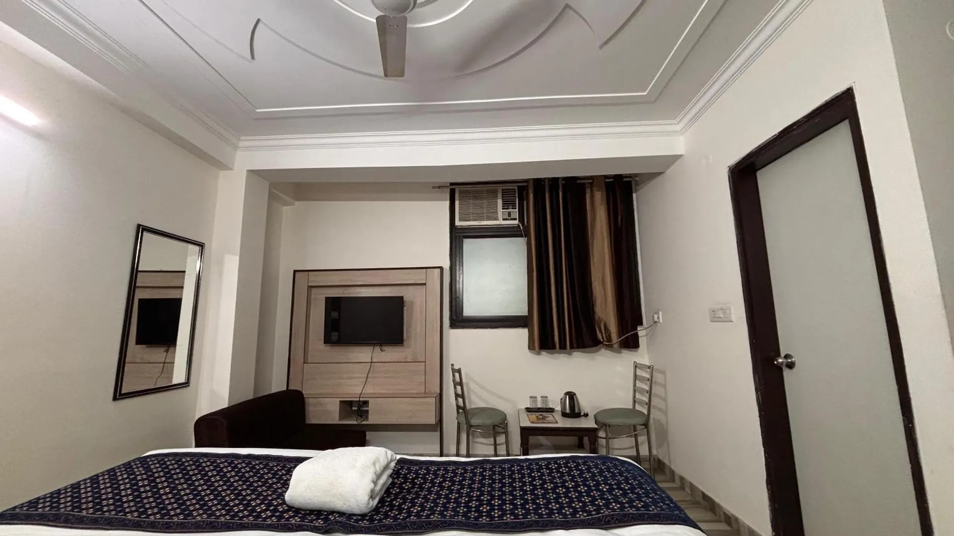 Clink Airport Stay -New Delhi Indien